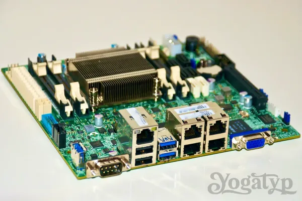 Mit dem Supermicro A1SRi-2758F im SC505-203B einen Webserver basteln