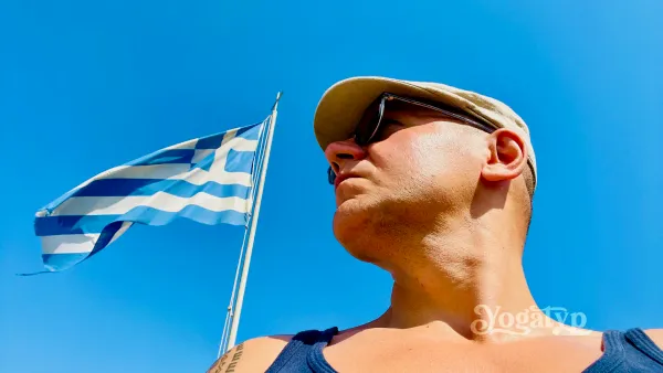 Georgioupolis, Kreta: Sonne, Stolz und die Wunden jüngster Zeiten